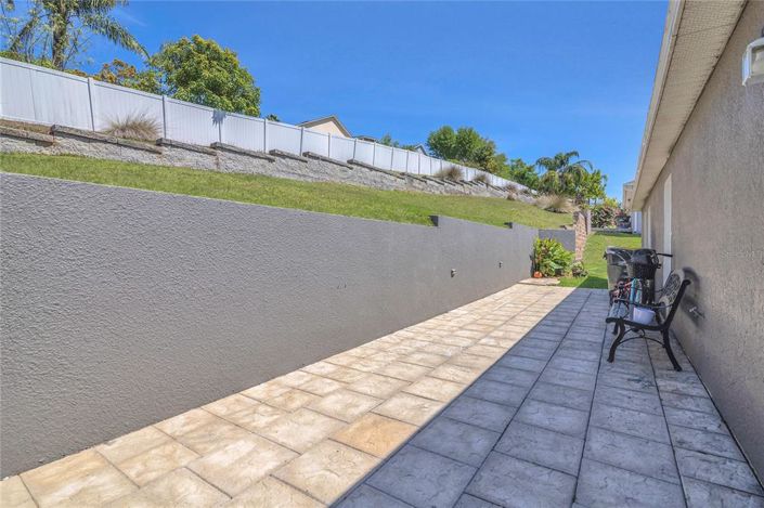 Image No.8-3 Bed House for sale