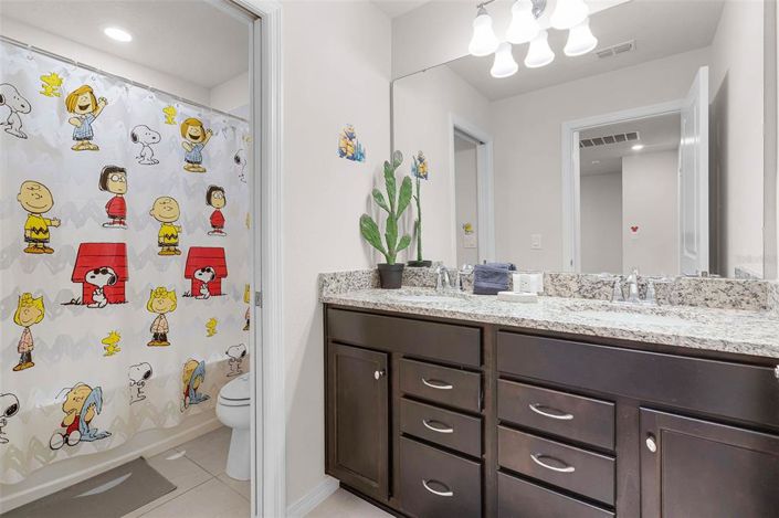 Image No.25-5 Bed Townhouse for sale