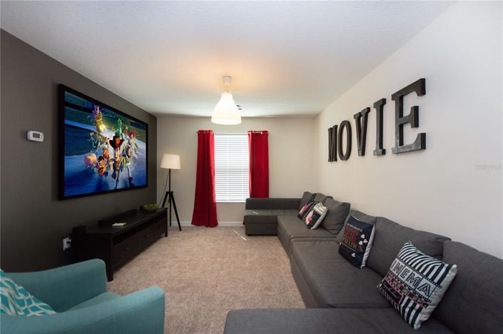 Image No.17-6 Bed House for sale