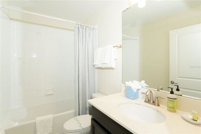 Image No.48-6 Bed House for sale