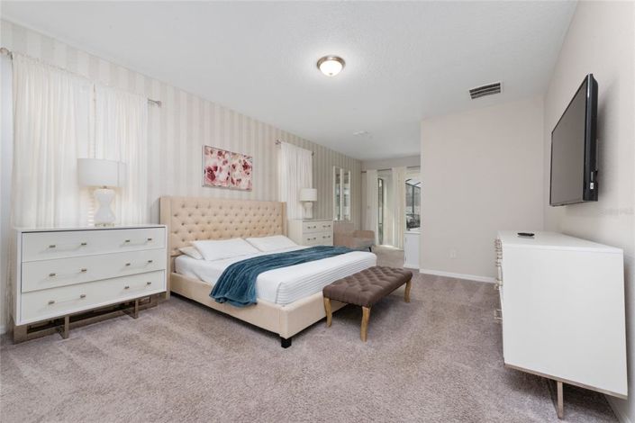 Image No.18-7 Bed House for sale