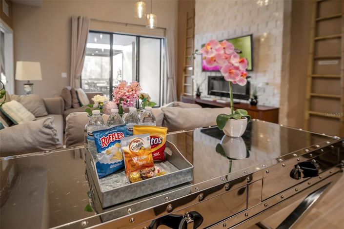 Image No.10-4 Bed Townhouse for sale