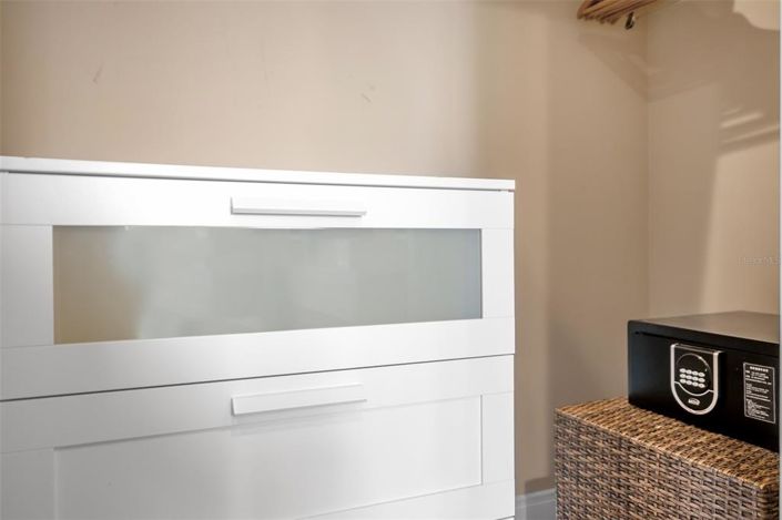 Image No.21-4 Bed Townhouse for sale