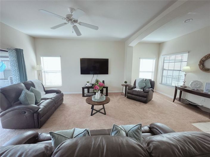 Image No.13-4 Bed House for sale