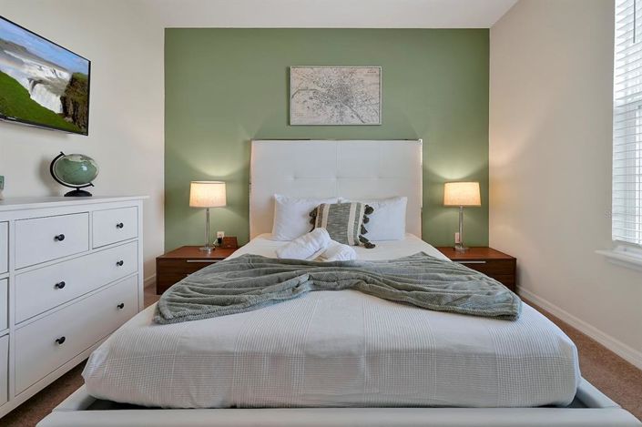 Image No.30-5 Bed Townhouse for sale