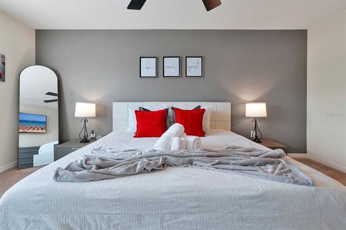 Image No.44-5 Bed Townhouse for sale