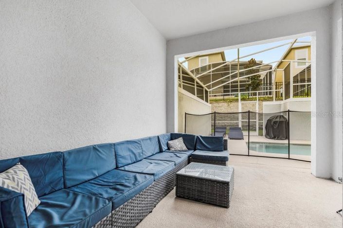 Image No.26-4 Bed Townhouse for sale