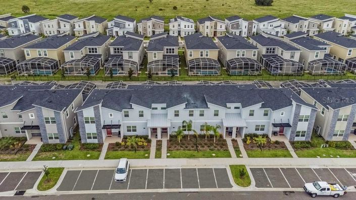 Image No.32-4 Bed Townhouse for sale