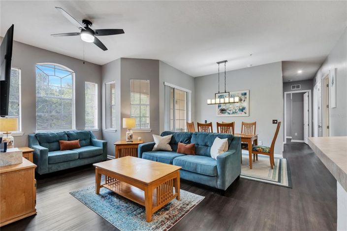 Image No.3-Propriété de 4 chambres à vendre à Davenport