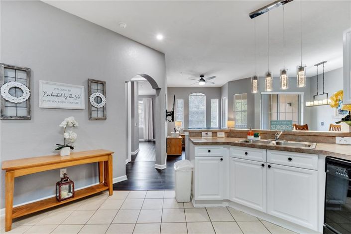 Image No.7-Propriété de 4 chambres à vendre à Davenport