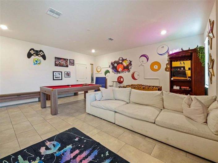 Image No.14-8 Bed House for sale