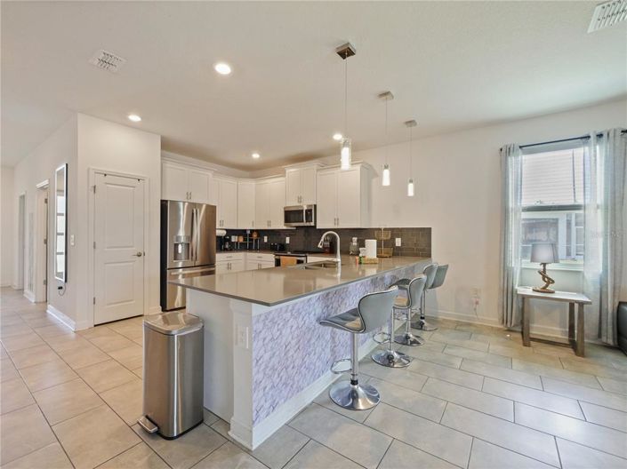 Image No.19-8 Bed House for sale