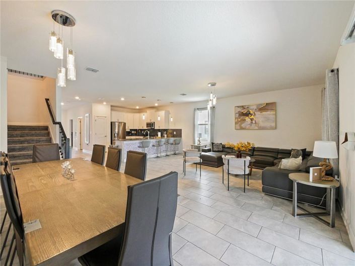 Image No.24-8 Bed House for sale