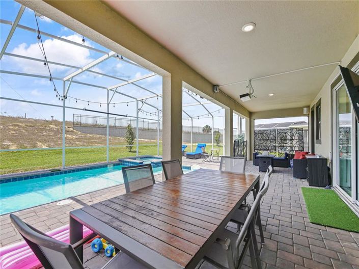 Image No.29-8 Bed House for sale