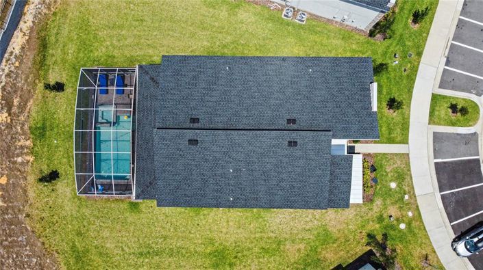 Image No.8-8 Bed House for sale