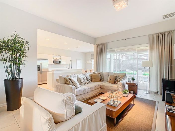 Image No.24-5 Bed House for sale