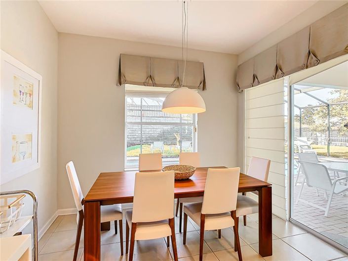 Image No.36-5 Bed House for sale