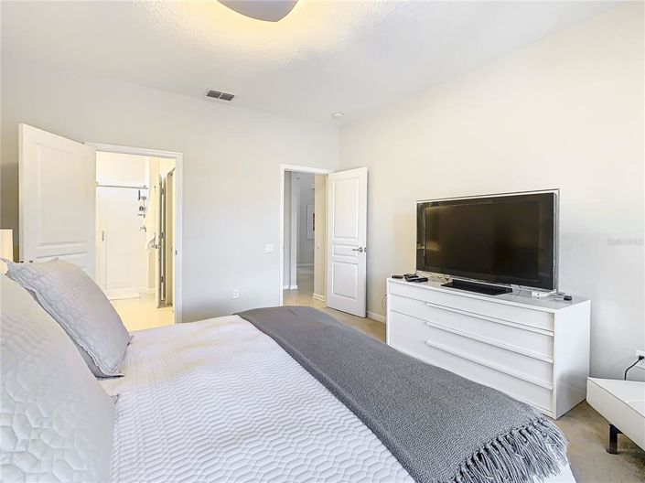 Image No.56-5 Bed House for sale