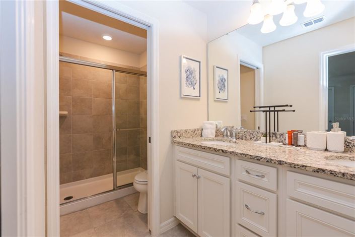 Image No.41-8 Bed Property for sale