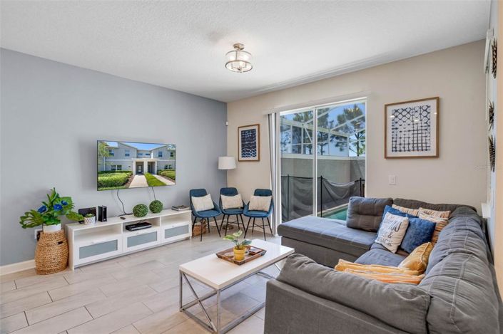 Image No.14-4 Bed Townhouse for sale