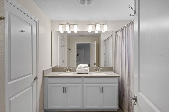 Image No.24-Maison de ville de 4 chambres à vendre à Saint John