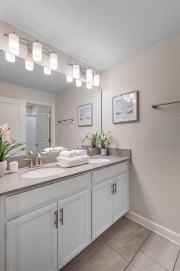 Image No.34-4 Bed Townhouse for sale