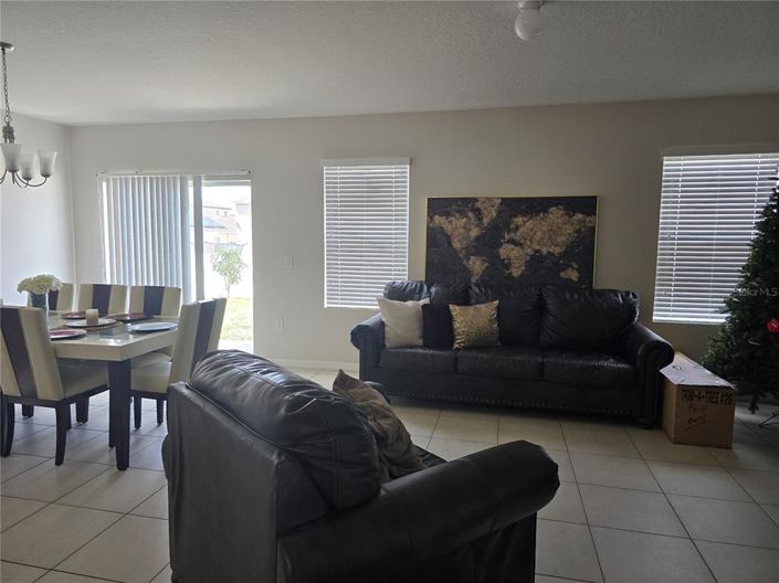 Image No.7-Propriété de 4 chambres à vendre à Davenport