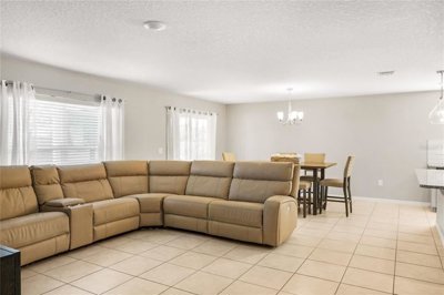 fs512472208