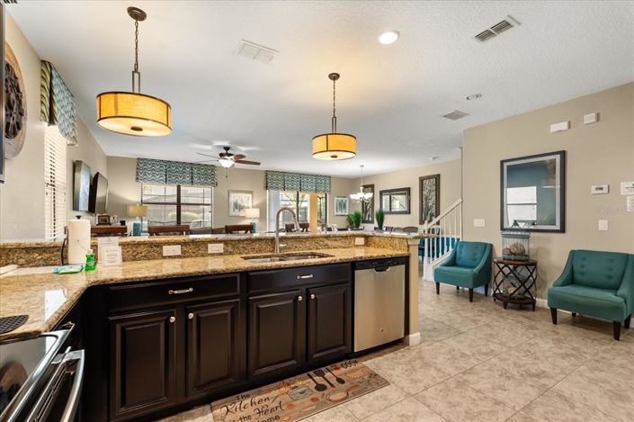 Image No.11-7 Bed Property for sale