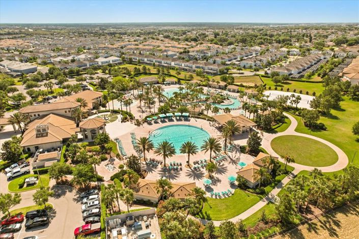 Image No.47-7 Bed Property for sale