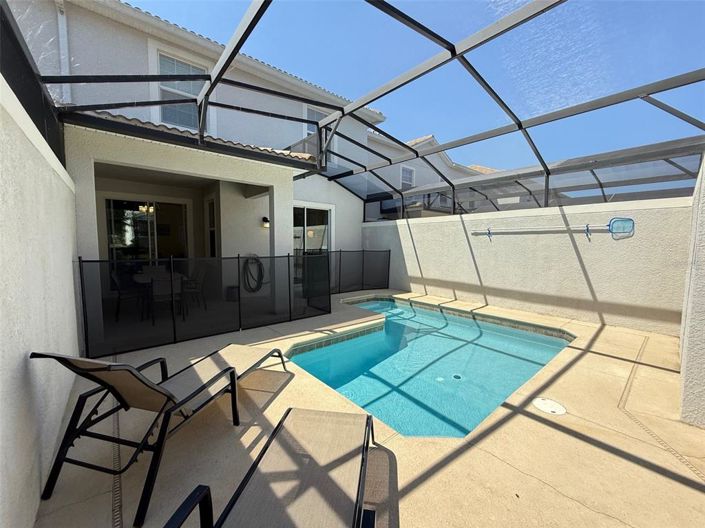 Image No.20-4 Bed Townhouse for sale