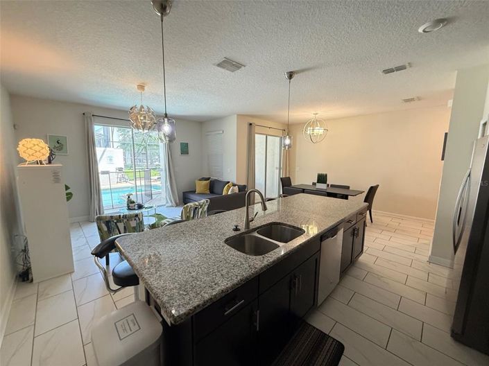 Image No.8-4 Bed Townhouse for sale