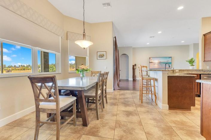 Image No.25-6 Bed House for sale