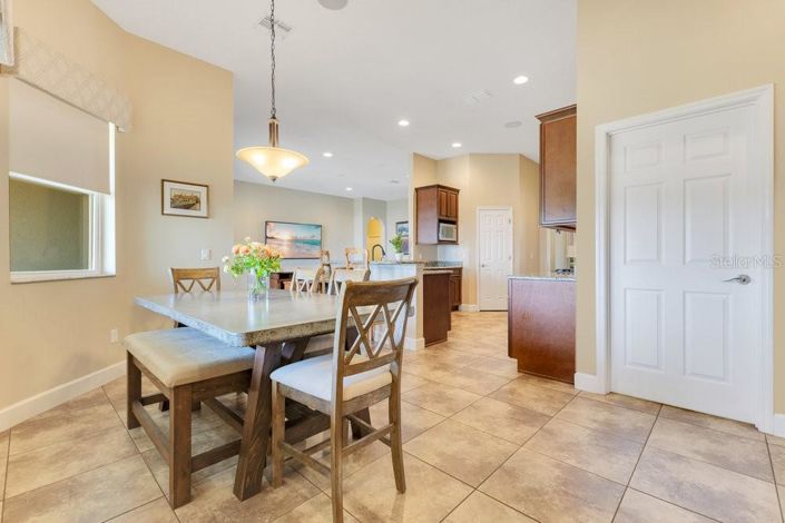 Image No.26-6 Bed House for sale