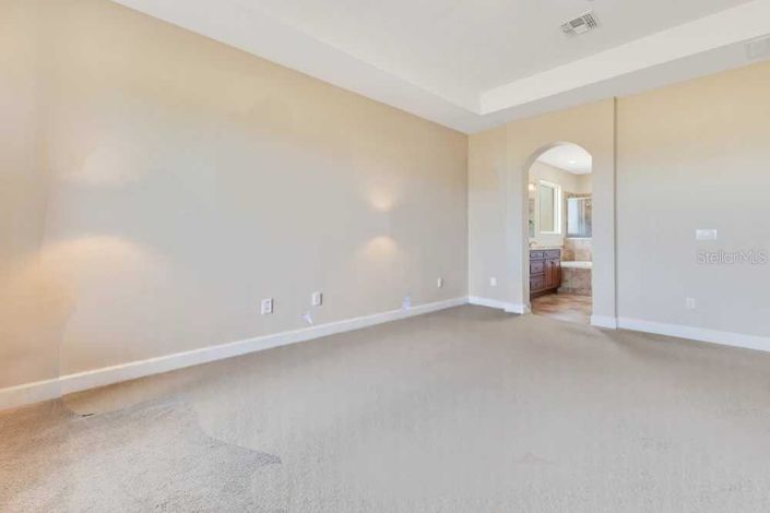 Image No.29-6 Bed House for sale