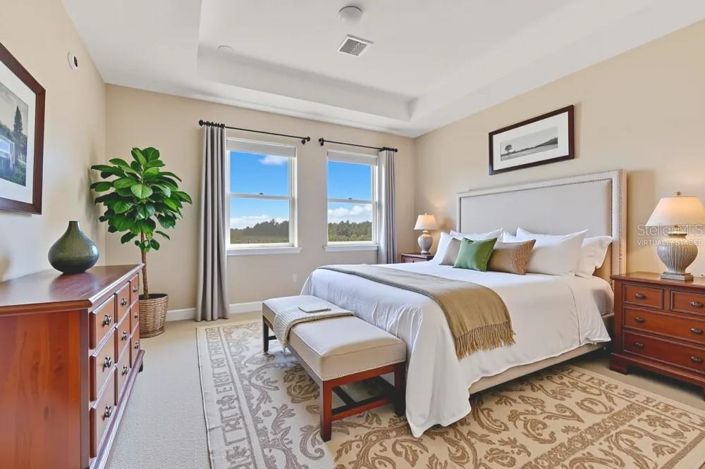 Image No.32-6 Bed House for sale