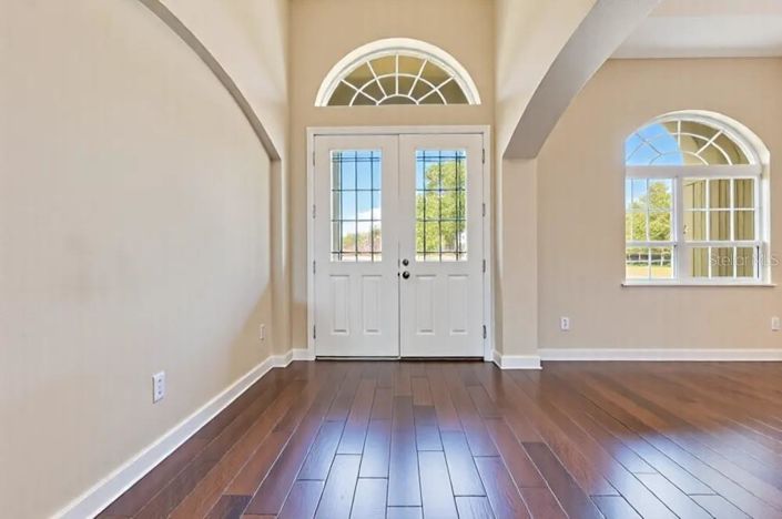 Image No.7-6 Bed House for sale