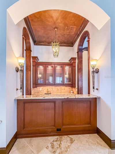 Image No.15-5 Bed House for sale