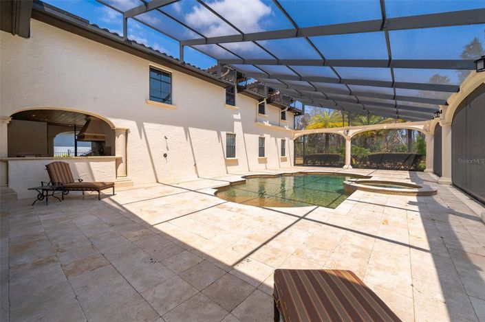 Image No.43-5 Bed House for sale