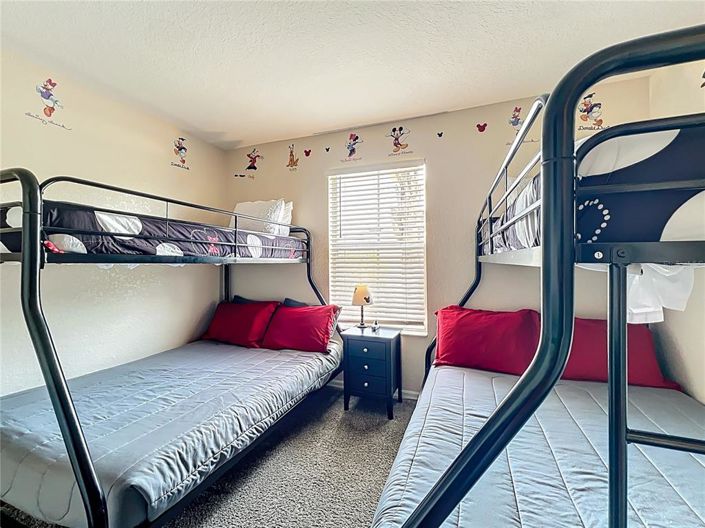 Image No.40-4 Bed Townhouse for sale