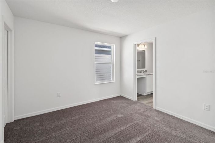 Image No.11-3 Bed Property for sale