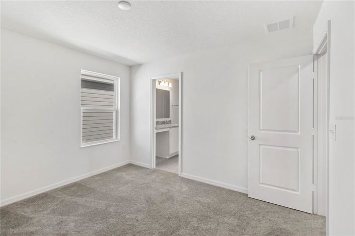 Image No.12-3 Bed House for sale