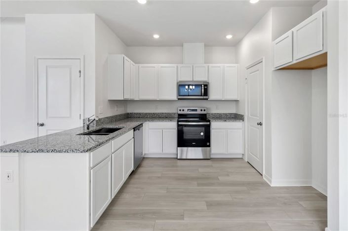 Image No.3-3 Bed House for sale