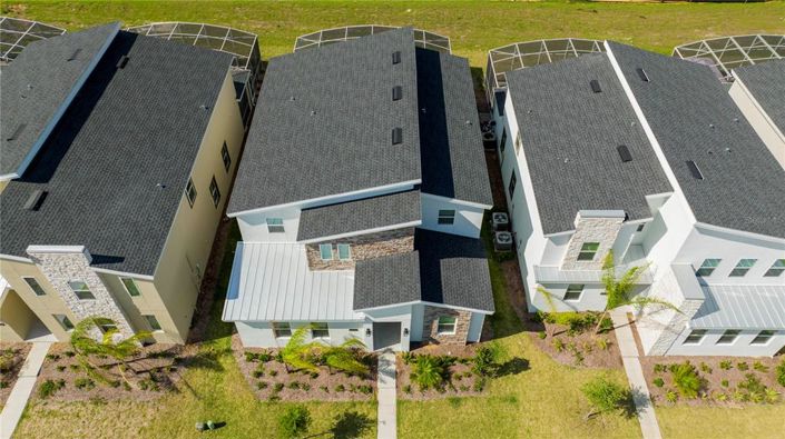 Image No.2-8 Bed House for sale