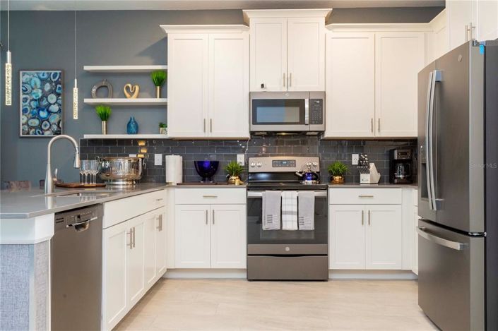 Image No.21-8 Bed House for sale