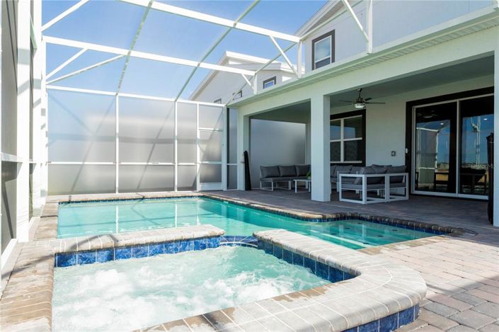 Image No.24-8 Bed House for sale