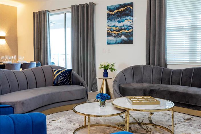 Image No.30-8 Bed Property for sale