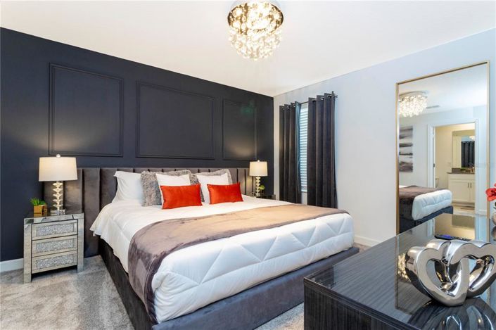 Image No.38-8 Bed Property for sale