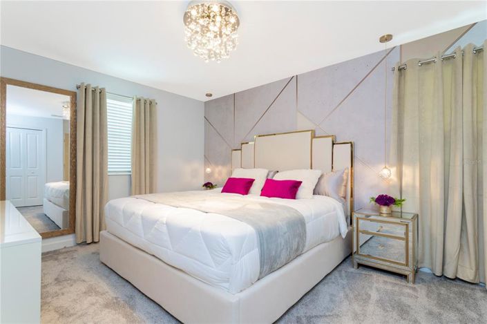 Image No.44-8 Bed Property for sale