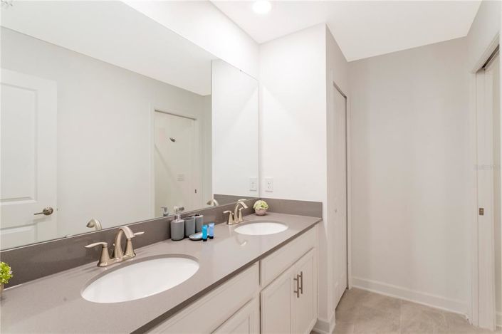 Image No.46-8 Bed Property for sale